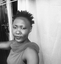 Lizz... vc nudes and videos, hook up - Transsexual escort in Nairobi