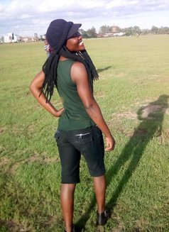 Lizz... vc nudes and videos, hook up - Transsexual escort in Nairobi Photo 2 of 4