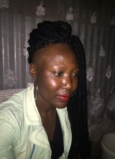 Lizz... vc nudes and videos, hook up - Transsexual escort in Nairobi Photo 3 of 4