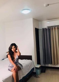 Yvette - Transsexual escort in Manila Photo 2 of 5