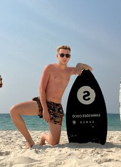 Berk - Acompañantes masculino in İstanbul Photo 1 of 3