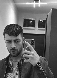 Berk - Acompañantes masculino in İstanbul Photo 3 of 4