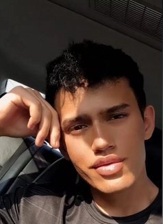 Berkay - Male escort in İstanbul Photo 6 of 7