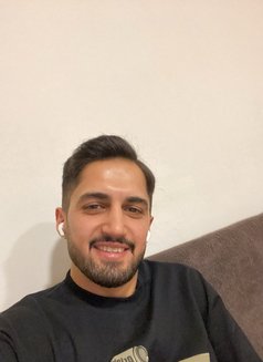 Berknow - Male escort in Baku Photo 9 of 12