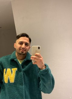 Berknow - Male escort in Baku Photo 10 of 19