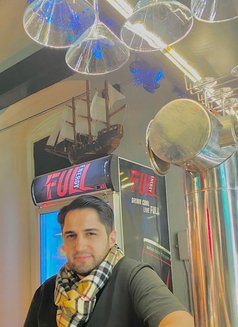 Berknow - Male escort in Baku Photo 14 of 19