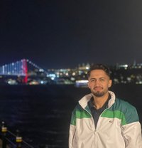 Berknow - Acompañantes masculino in Baku