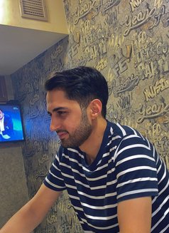 Berknow - Male escort in Baku Photo 14 of 15