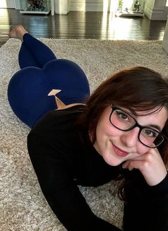 Bernicelol - escort in Nice Photo 2 of 3