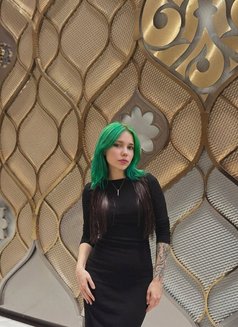 Berrie - escort in Dubai Photo 2 of 6