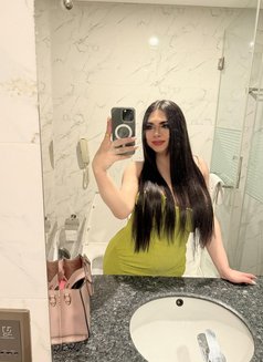 Berry Both 69 - Acompañantes transexual in Al Manama Photo 7 of 8