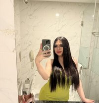 Berry Both 69 - Acompañantes transexual in Al Manama Photo 7 of 8