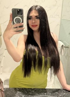 Berry Both 69 - Acompañantes transexual in Al Manama Photo 6 of 7