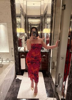 Berry Both 69 - Transsexual escort in Al Manama Photo 8 of 10