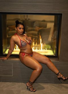 Berry - escort in Şalālah Photo 3 of 7