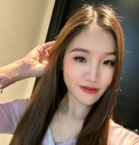 Berry_Skinny_GF experience 🦋 - escort in Dubai