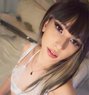 Berry - Acompañantes transexual in Dubai Photo 1 of 5