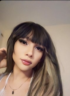 Berry - Acompañantes transexual in Dubai Photo 2 of 5
