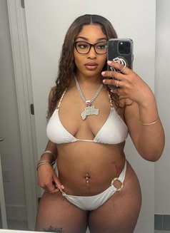 Berry New Escort - escort in Muscat Photo 1 of 2