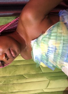 Berry - masseuse in Lagos, Nigeria Photo 1 of 1