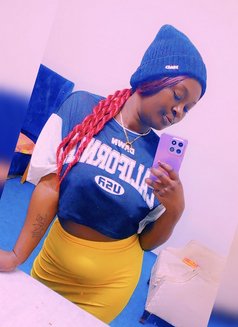 Berry - puta in Riyadh Photo 4 of 7