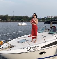 Berryjuicy - Transsexual escort in Pune