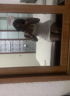 Berrylyn - escort in Abidjan Photo 6 of 6