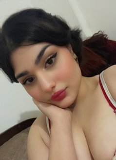 Besan - Transsexual escort in Beirut Photo 14 of 15