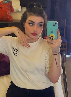 Besan - Transsexual escort in Beirut Photo 13 of 15