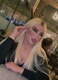 Beso - Transsexual escort in Erbil Photo 3 of 5
