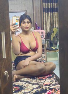 Bessy queen mynaa - Acompañantes transexual in Chennai Photo 4 of 6