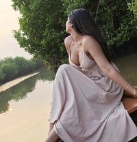 Bessy queen mynaa - Transsexual escort in Chennai Photo 6 of 7