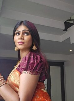 Bessy queen mynaa - Transsexual escort in Chennai Photo 7 of 8