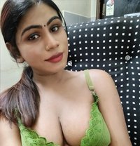 Bessy queen mynaa - Transsexual escort in Chennai Photo 8 of 8