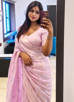 Bessy queen mynaa - Transsexual escort in Chennai Photo 7 of 12