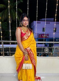 Bessy queen mynaa - Transsexual escort in Chennai Photo 12 of 12