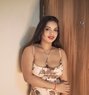 Poonam Escort Service and Call Girl Serv - Agencia de putas in Chennai Photo 1 of 4