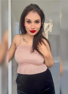 Komal Escorts service - Agencia de putas in Vapi Photo 1 of 2