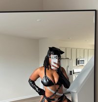 Best - escort in Riyadh Photo 1 of 3