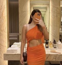 Best Dubai Couple (European/arab) - Intérprete masculino de adultos in Dubai