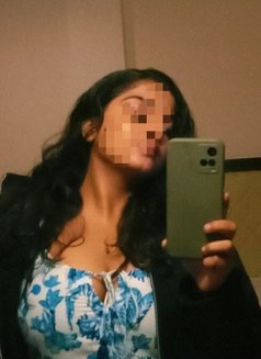 Best Escort Service in Gurgaon - puta in Gurgaon Photo 2 of 3