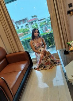 BEST FAITHFUL BENGALI SHEMALE MONIKA - Transsexual escort in Bangalore Photo 29 of 30