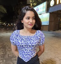 Best GFE 🫦 (meet & Cam show) - escort in Hyderabad