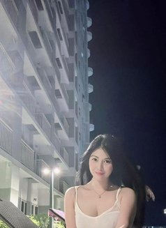 Best GFE - puta in Mumbai Photo 6 of 7