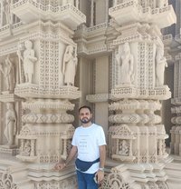 Best Healing - Male escort in Dubai