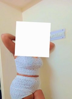 Best in blow job,cum show and real meet. - puta in Bangalore Photo 3 of 3