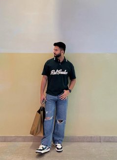 Best in Mumbai! Must Read Bio - Acompañantes masculino in Mumbai Photo 1 of 1