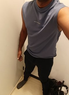 Best independent Massage Escorts - Male escort in Colombo Photo 1 of 30