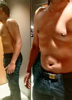 Best independent Massage Escorts - Male escort in Colombo Photo 29 of 30