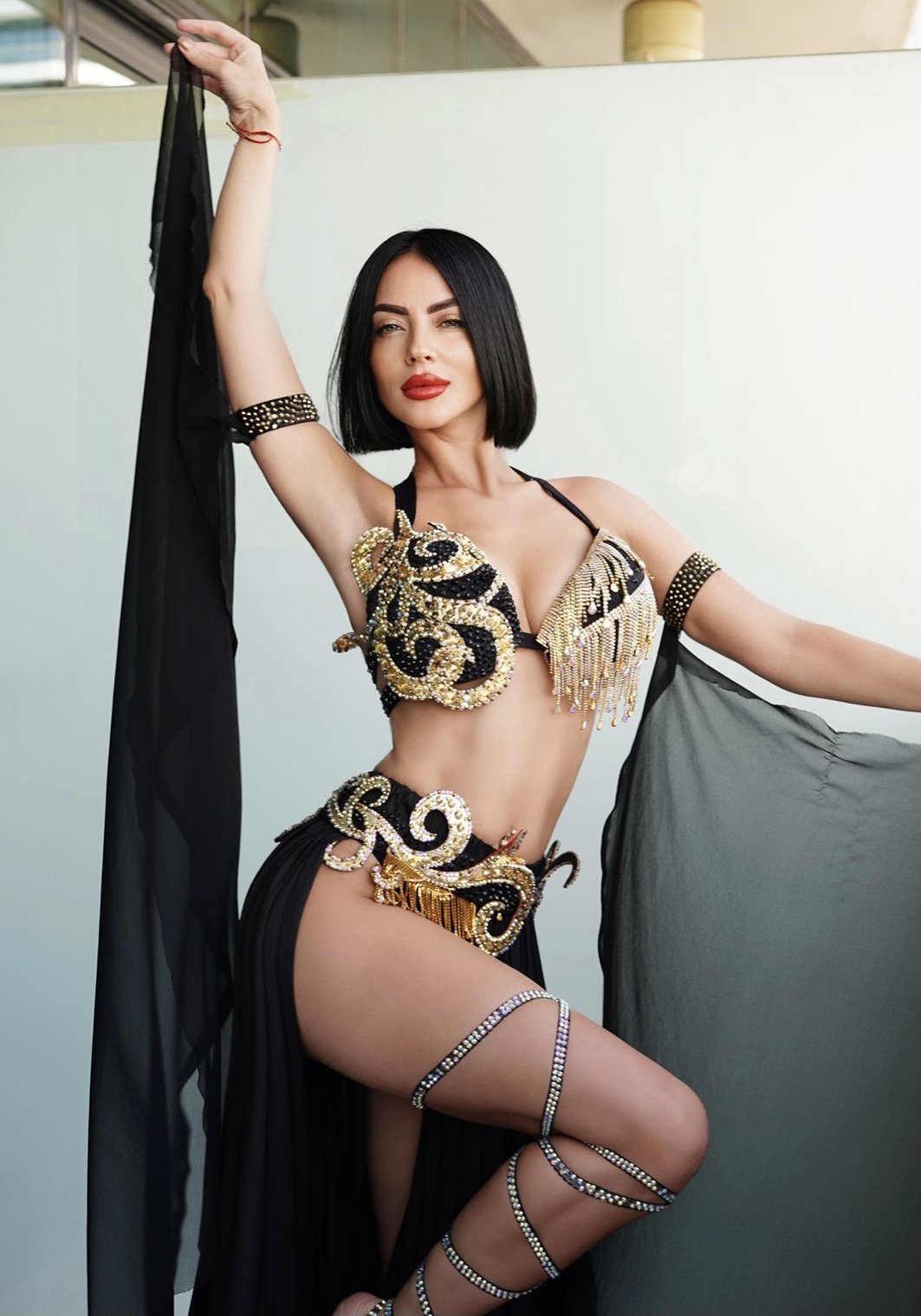 Milf belly dance